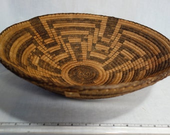 Antique Museum Quality Pima Squash Blossom Pattern Basket 15.5\u201d