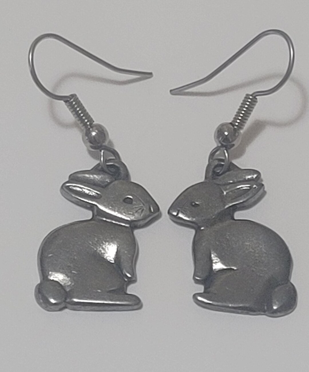 Piercing A Rabbit Wonderful Vintage D.P. Ltd Bunny Rabbit Pierced Earrings Pewter Signed ...