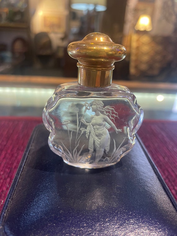 Antique Perfume Bottle With 18k Gold Stopper Lalique Circa