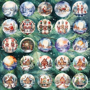 K&ouml;nnte beinhalten: Ein Set mit 24 Aquarell-Weihnachtskugeln mit verschiedenen Winterszenen, darunter ein verschneites Dorf, ein Weihnachtsbaum, ein Nussknacker und ein Weihnachtsmann. Die Kugeln sind in einem verspielten Stil mit leuchtenden Farben und filigranen Details gemalt.