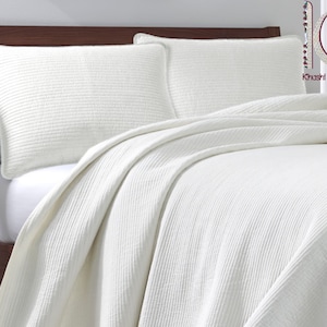 Handmade Cotton Kantha Quilt: Solid White Blanket Throw