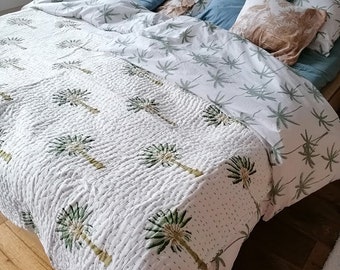 Prachtige groene palmboomquilt, met de hand blokgedrukte quilt, 100% katoenen kantha-quilt, handgemaakte quilt, deken, Indiase katoenen quilt CKQ#056