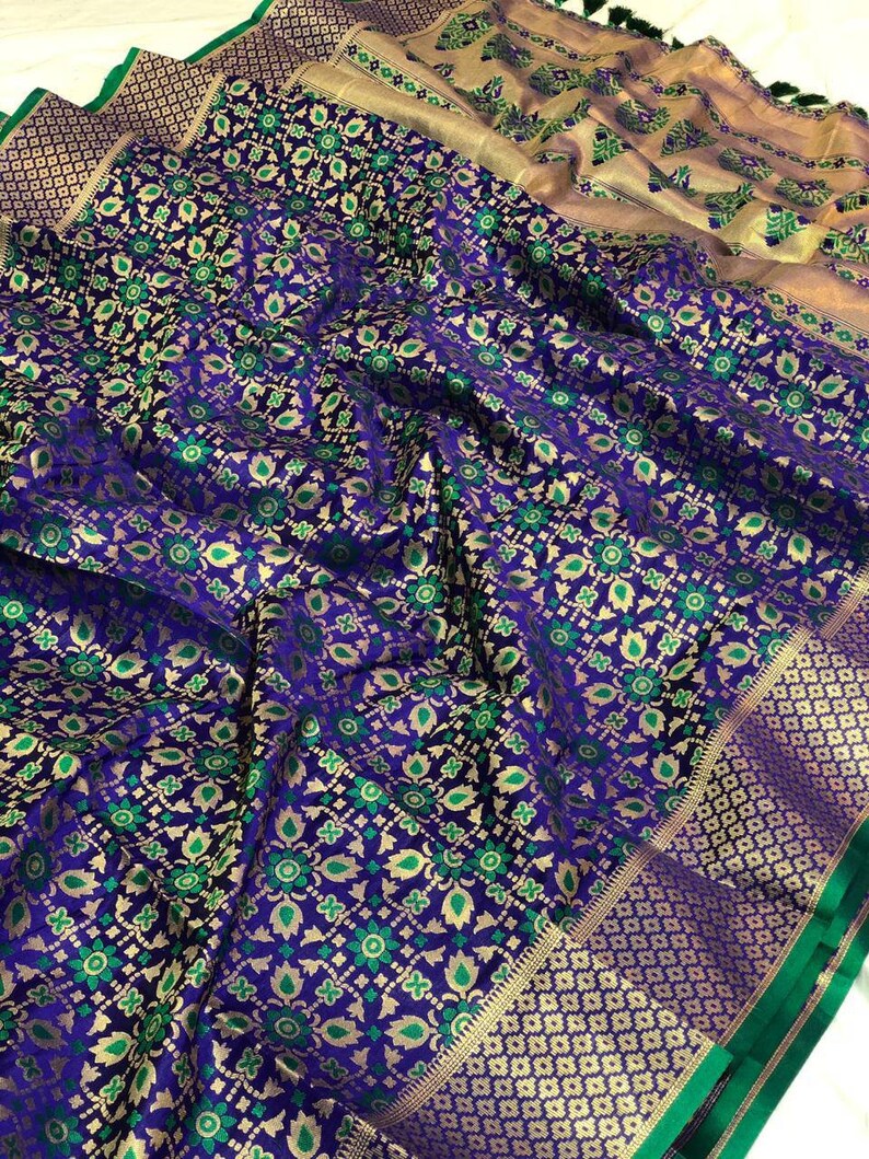 banarasi Silk saree and blouse for women .saree,saree for women wedding saree,indian saree,sari,saris,traditional saree