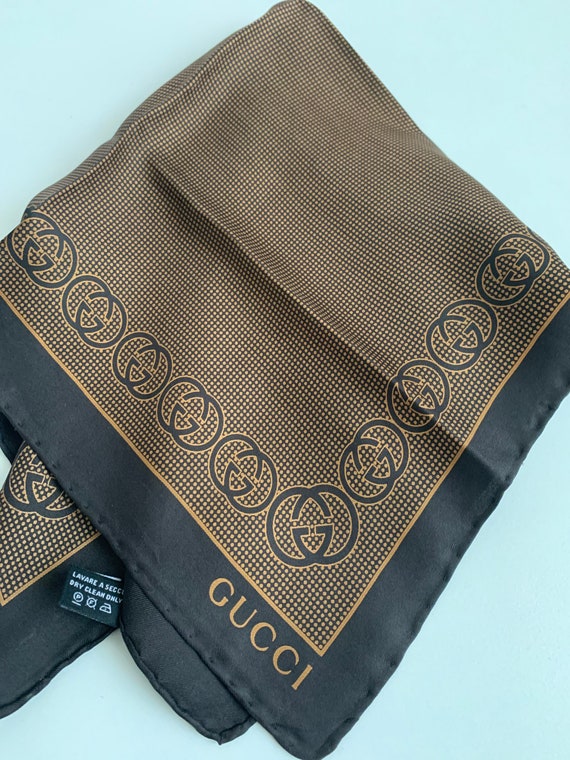 Gucci, men's bandanna/woman in silk