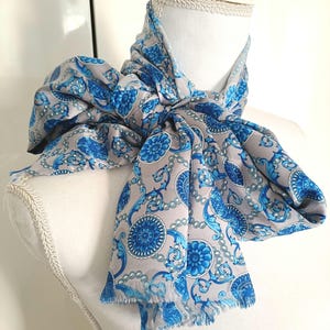 Silk scarf by Renato Balestra