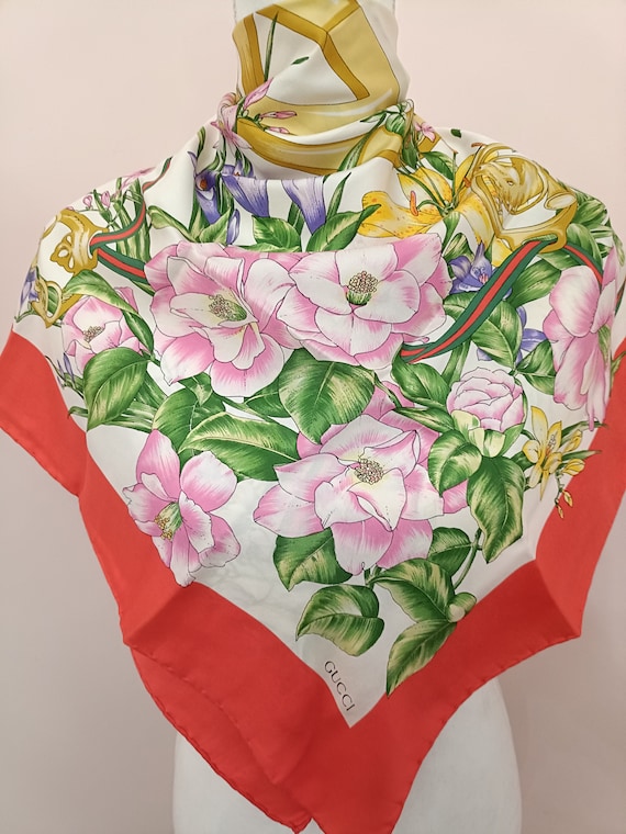Gucci, foulard in seta vintage - image 5