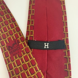 Hermes, burgundy silk tie.
