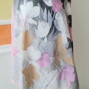 Caruso, vintage heavy silk scarf.