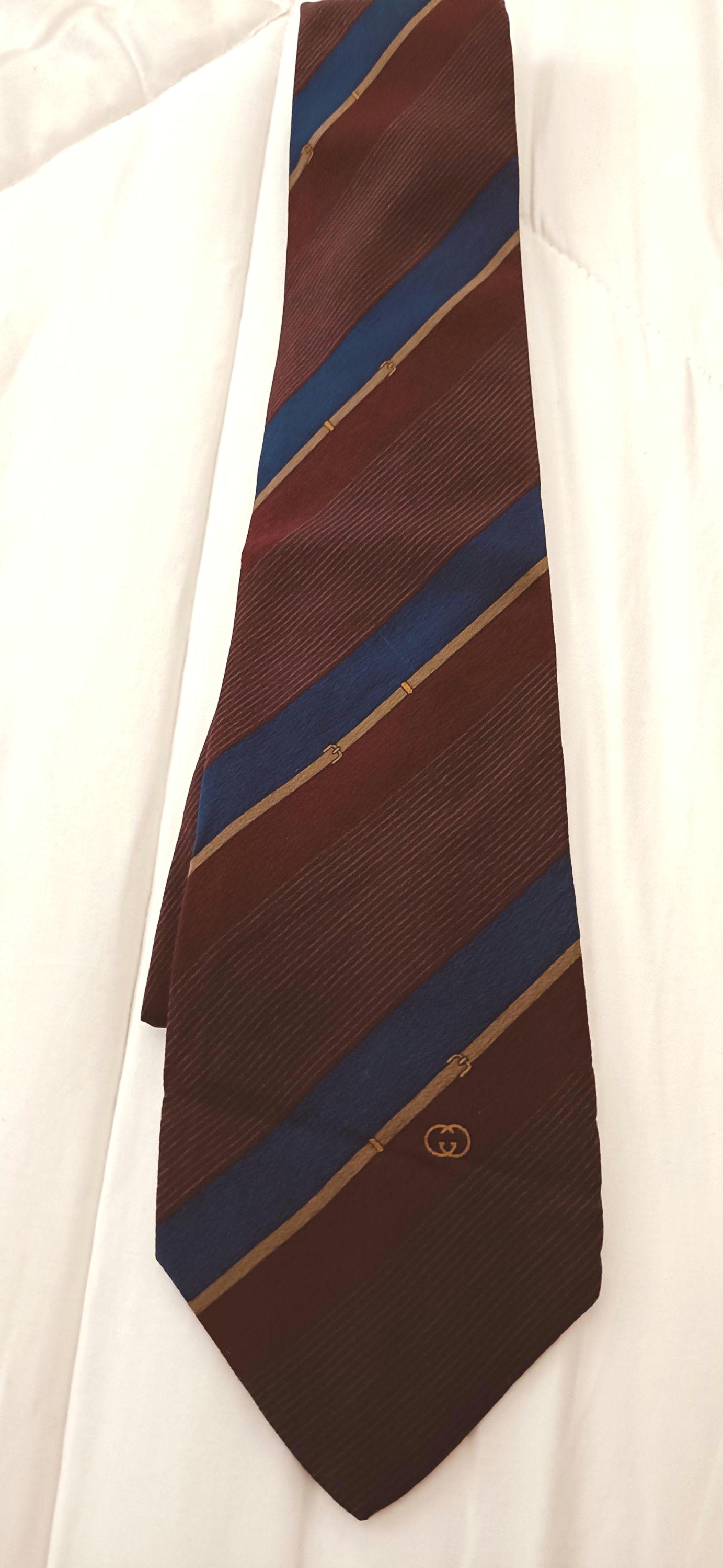 Gucci, vintage silk tie.