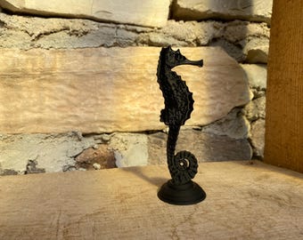 Sea Horse Shelf Decor | Ocean-Inspired Coastal Decoration | Beach House Marine Life Figurine | PLA Sea Animal Art