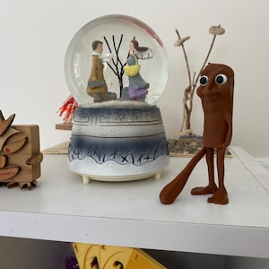 Tung Tung Sahur Figurine – Whimsical 3D Printed Character Statue | Unique Shelf Decor | Funny Mini Art Toy Made with PLA