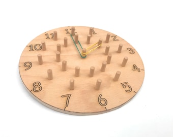 Houten klok speelgoed, Peg board, Geoboard, Peuter cadeau, Montessori speelgoed, Educatief Speelgoed, Cadeau voor peuters, Organisch speelgoed, Elastiek board