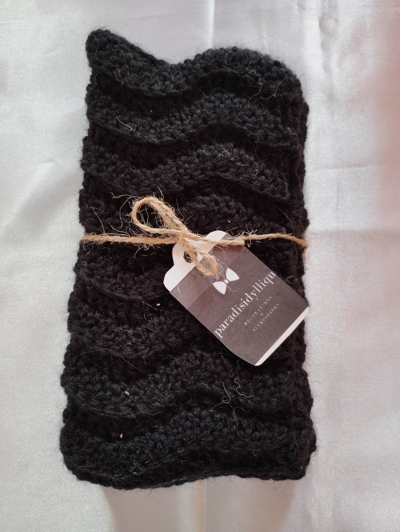 Mitaines en laine femme fait main au crochet Noir