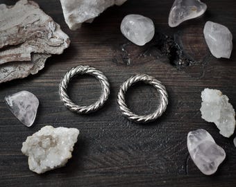 Lorena Earweights