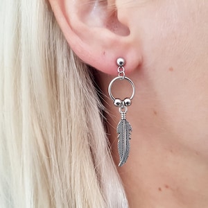 Feather Mismatched Earrings, Unisex Asymmetric Earrings, Aesthetic Earrings, Kpop bts Korean Earrings, Feather Post Earrings, Hypoallergenic