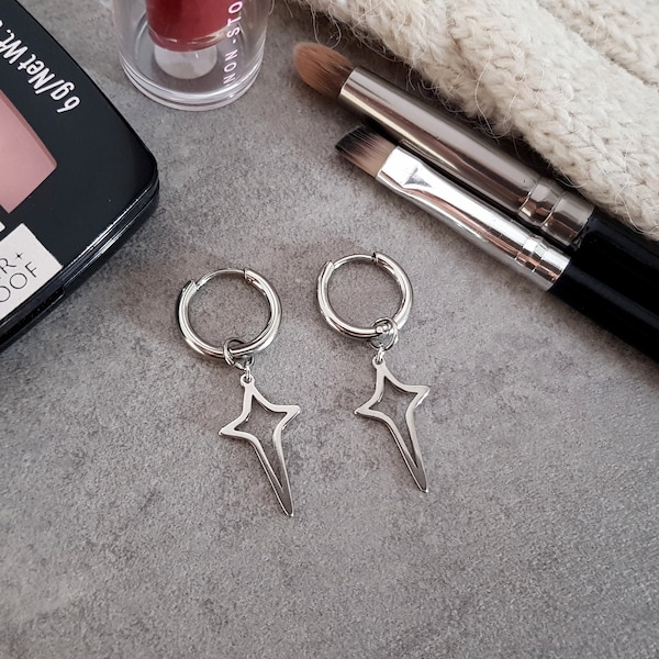 Aesthetic Earrings, Kpop Earrings, Unisex Empty Star Earrings, Korean Earrings, Charm Earrings, Huggies, Trendy Earrings, Hypoallergenic