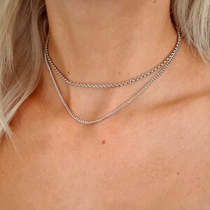 Naszyjniki choker, łańcuszki choker, zestaw podwójnych chokerów, srebrny zestaw chokerów, minimalistyczny choker
