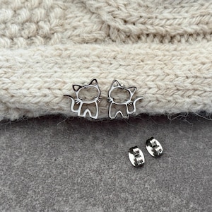 Cat Earrings, Titanium Studs, Cat Mom Gifts, Mismatched Earrings, Cute Stud Earrings, Korean Earrings, Cool Earrings, Popular Right Now