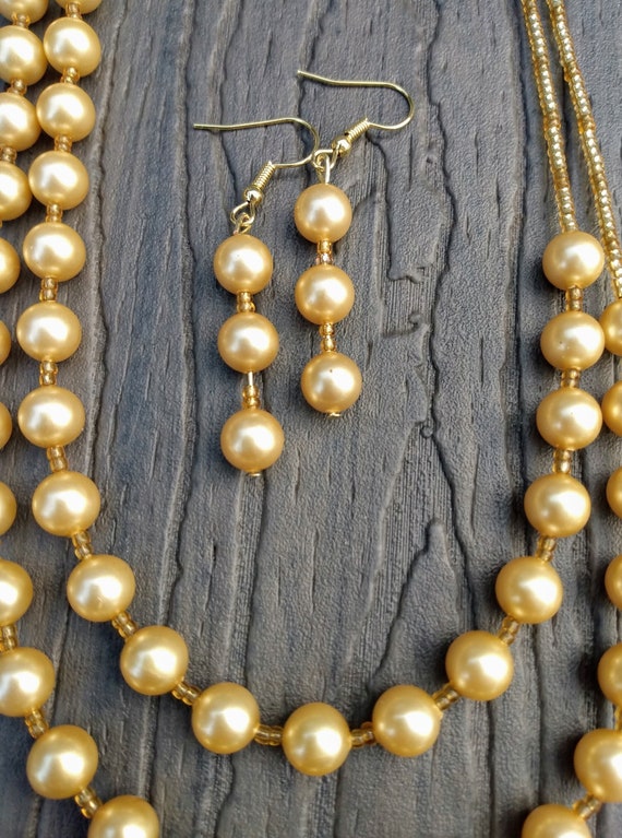 Pearl Necklace and Earrings Yellow Pearls Two strand Pearl