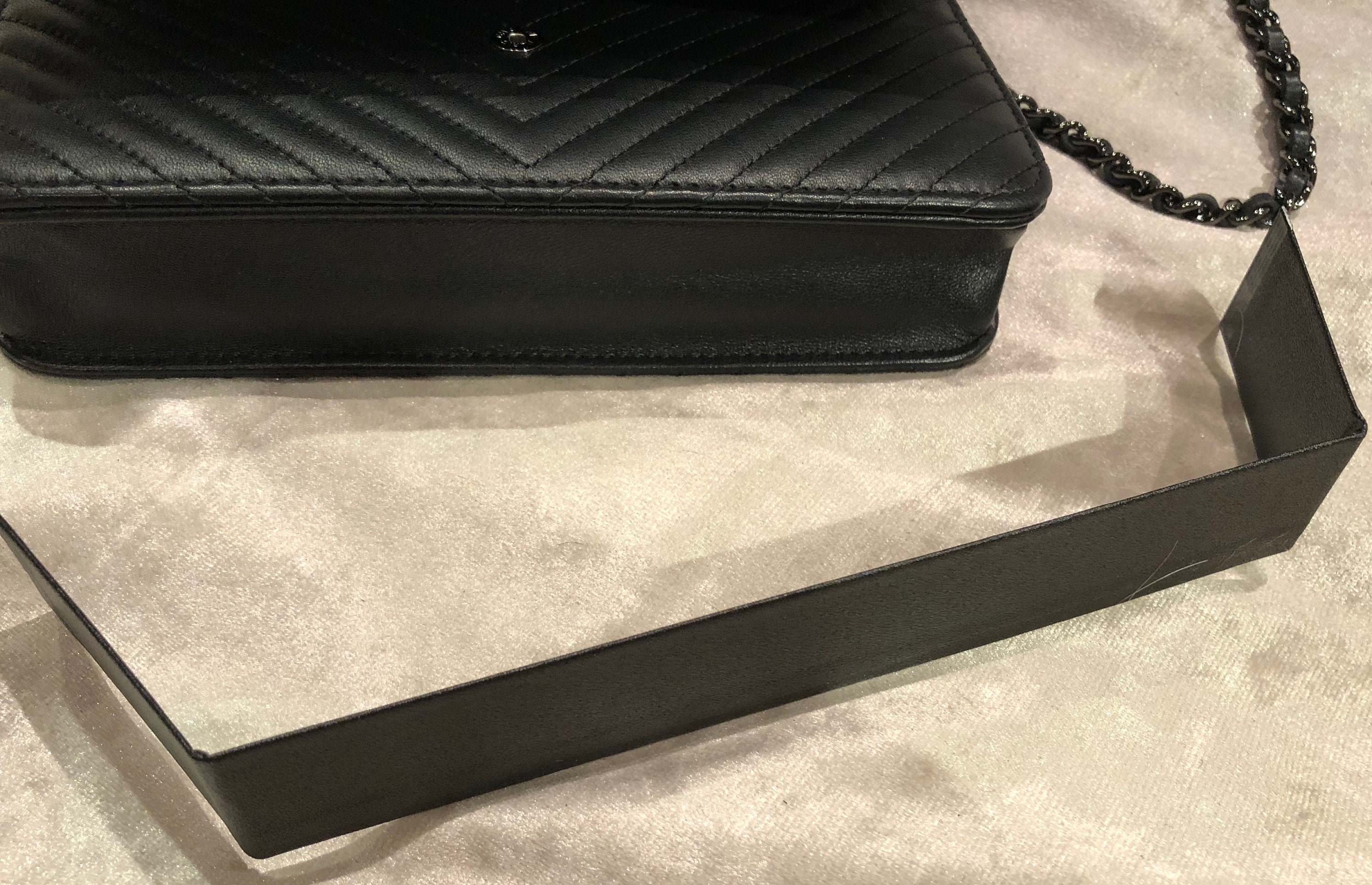 Chanel, So Black Caviar Boy Long Clip Wallet