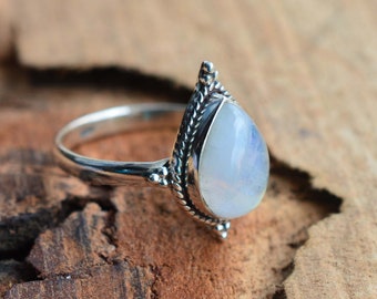 White Rainbow Moonstone 925 Sterling Silver Pear Shape Ring