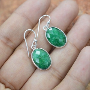 Green Emerald 925 Sterling Silver Oval Shape Gemstone 1 Pair Hook Earring