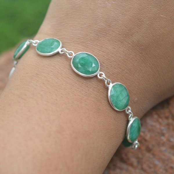 Green Emerald 925 Sterling Silver Oval Gemstone Jewelry Elegant Adjustable Bracelet