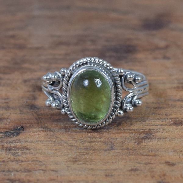 Bague bijoux élégants en argent sterling 925 avec tourmaline verte de créateur ~ Bijoux faits main ~ Tourmaline verte ~ Cadeau pour anniversaire