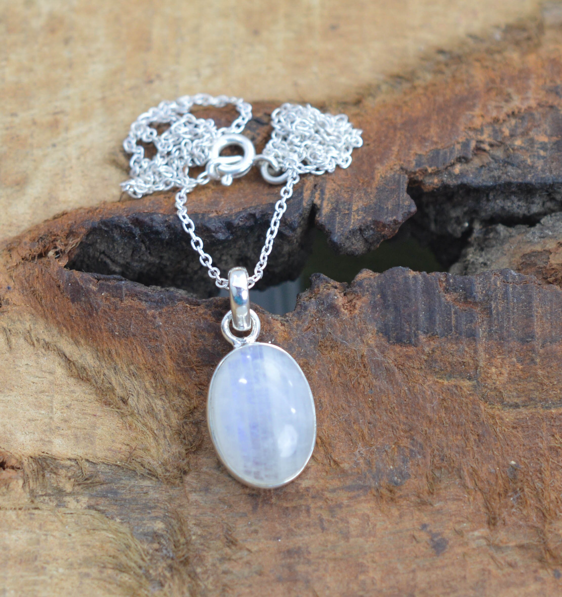 Ciondolo In Pietra Di Luna Arcobaleno: Gioiello Rotondo Fatto A - Foto 5