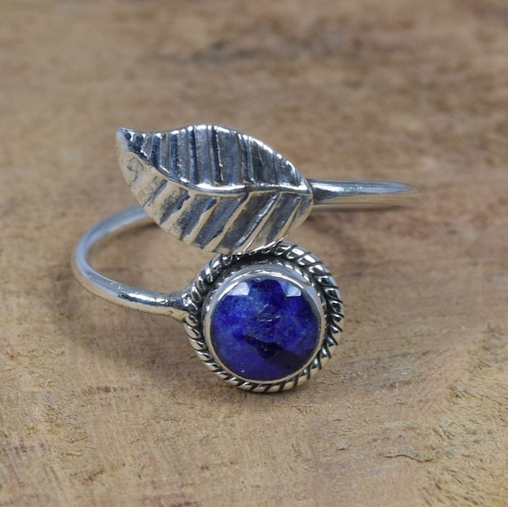 Sterling Silver Round Lapis Lazuli Leaf Design Ring Sterling Silver Round Lapis Lazuli Leaf Design Ring