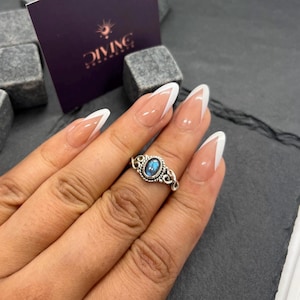 Labradorite 925 Sterling Silver Black Moonstone Handmade Jewelry Ring - Best Seller Labradorite Minimalist Ring Jewellery