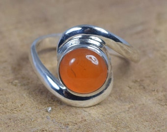 Red Carnelian Sterling Silver Ring: August Birthstone Jewelry