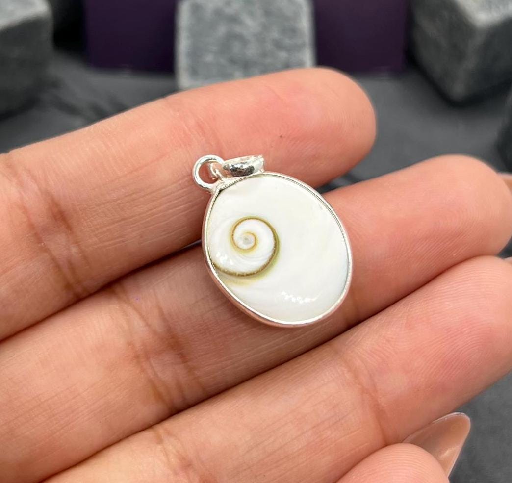 Collar De Concha De Ojo De Shiva - VEGA ISLA