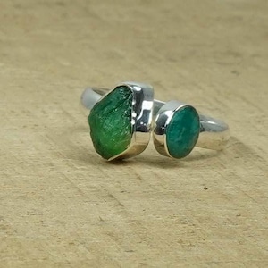 Bague en argent sterling avec émeraude brute : pierre précieuse à facettes, pierre de naissance de mai