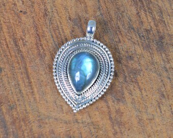 Ciondolo Minimalista In Argento 925 Con Labradorite Taglio A Rosa - Fatto A Mano, Ipoallergenico, Forma Libera Assortita - RCP-031