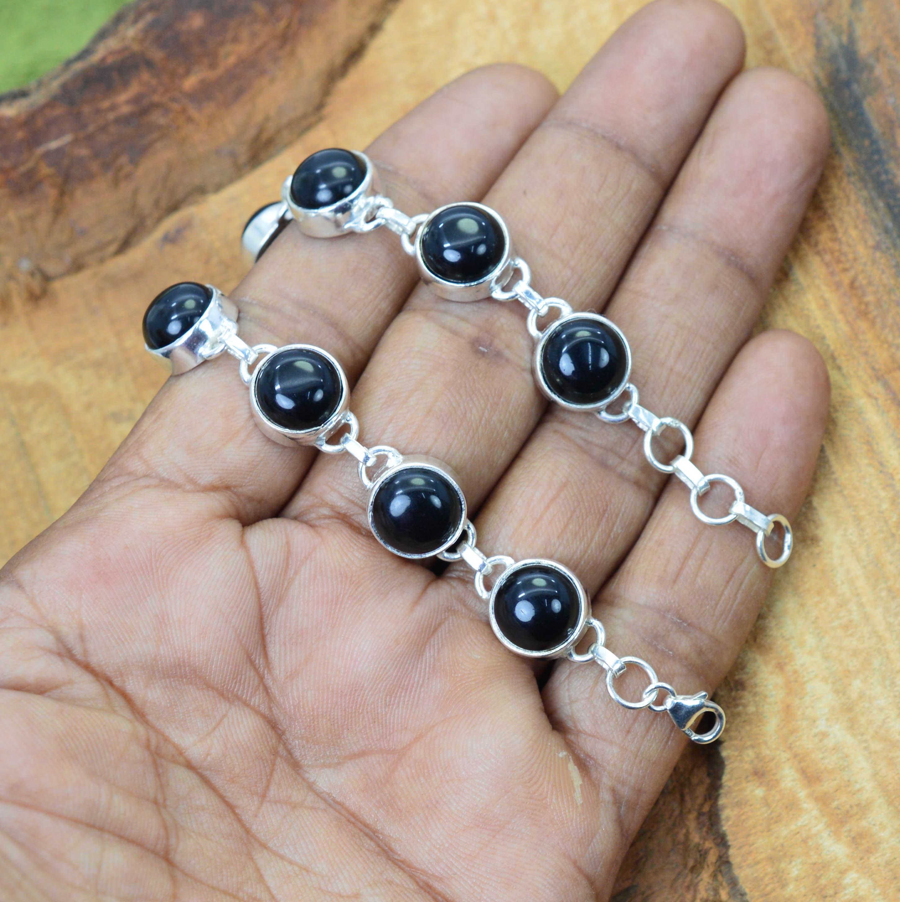 【AEKKI】Winner Onyx Natural Stone Bracelet (約6mm) AEKKI】Winner Onyx Natural Stone Bracelet (約6mm)