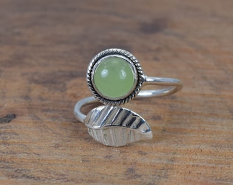 Green Jade Sterling Silver Ring: Adjustable Leaf Style Gemstone