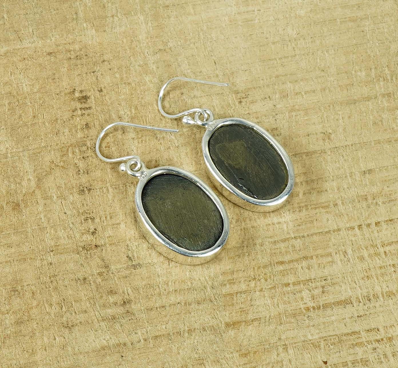 Orecchini a Fiore in Argento Sterling con Conchiglia Abalone Coppia