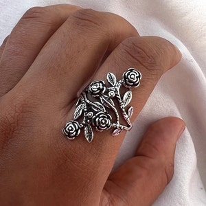 925 Sterling Silver Rose Floral Ring, Vintage-Inspired Statement Ring, Detailed Botanical Jewelry