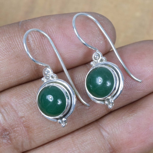 1 paire de boucles d'oreilles en fil métallique élégantes en argent sterling 925 avec onyx ~ Boucles d'oreilles rondes ~ Bijoux faits main ~ Onyx vert ~ Cadeau pour Noël