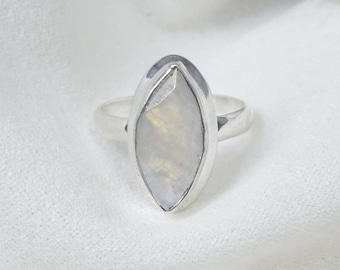 Cut White Rainbow Moonstone 925 Sterling Silver Gemstone Jewelry Ring ~ June Birthstone ~ Rainbow Moonstone Jewelry ~ Gift For Christmas