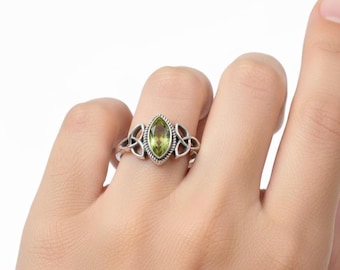 Green Peridot Ring: 925 Sterling Silver, August Birthstone