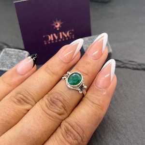 Green Emerald 925 Sterling Silver Faceted Gemstone  Designer Ring ~ Handmade Jewelry ~ Elegant Jewelry ~ Green Emerald ~ Gift For Christmas