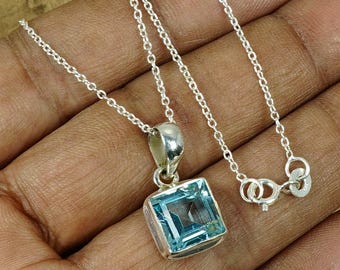 Ciondolo con pietre preziose topazio blu per donna Collana in
