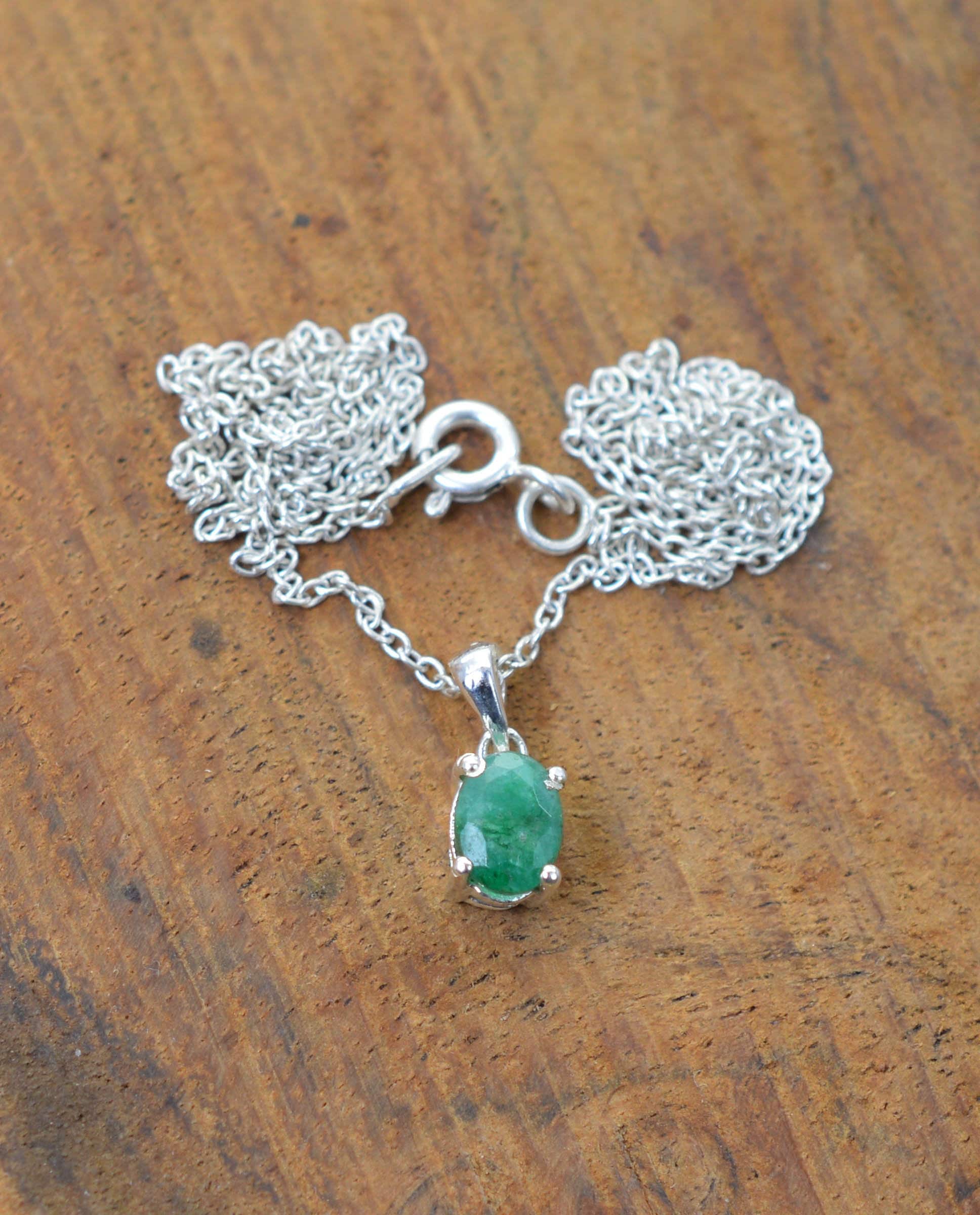 グリーンエメラルド 925 スターリングシルバー ハンドメイドジュエリー