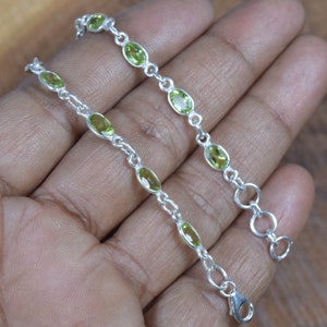 Grüner Peridot 925 Sterling Silber Facettierter Edelstein Armband ~ August Monat Geburtsstein ~ Geschenk für Geburtstag ~ 11 Edelstein Schmuck