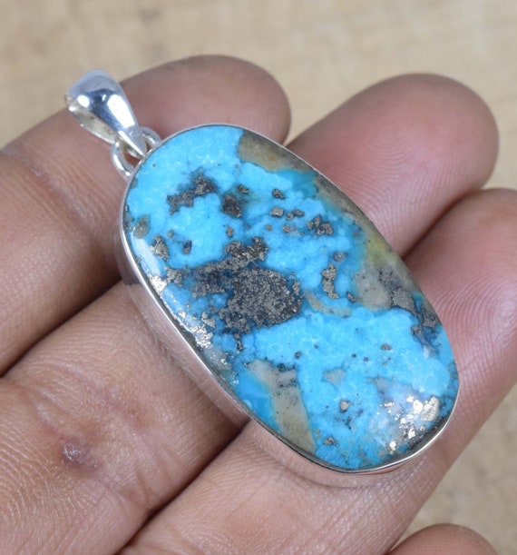 Ciondolo Con Turchese Naturale Raffigurante La Bella Addormentata