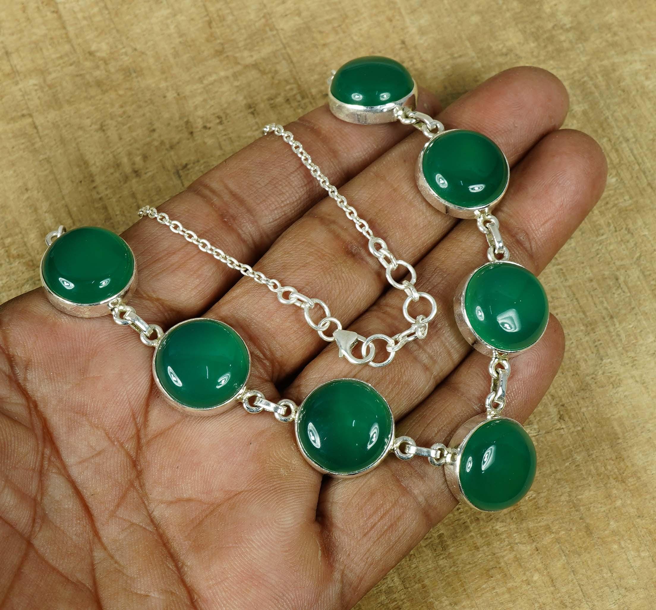 グリーンオニキス スターリングシルバーネックレス：5月の誕生石