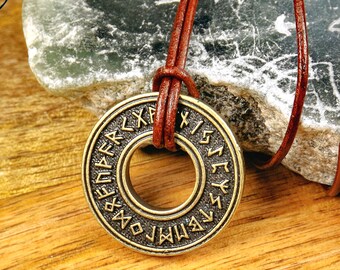 Kette Anhänger Walküre-Amulett von Tuna aus der Wikingerzeit