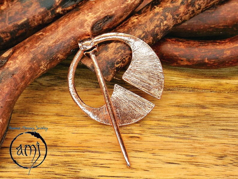 AMJ druid pin Celtic knot brooch cosplay clasp jewelry norse larp accessory medieval nordic penannular little cloak and scarf clip